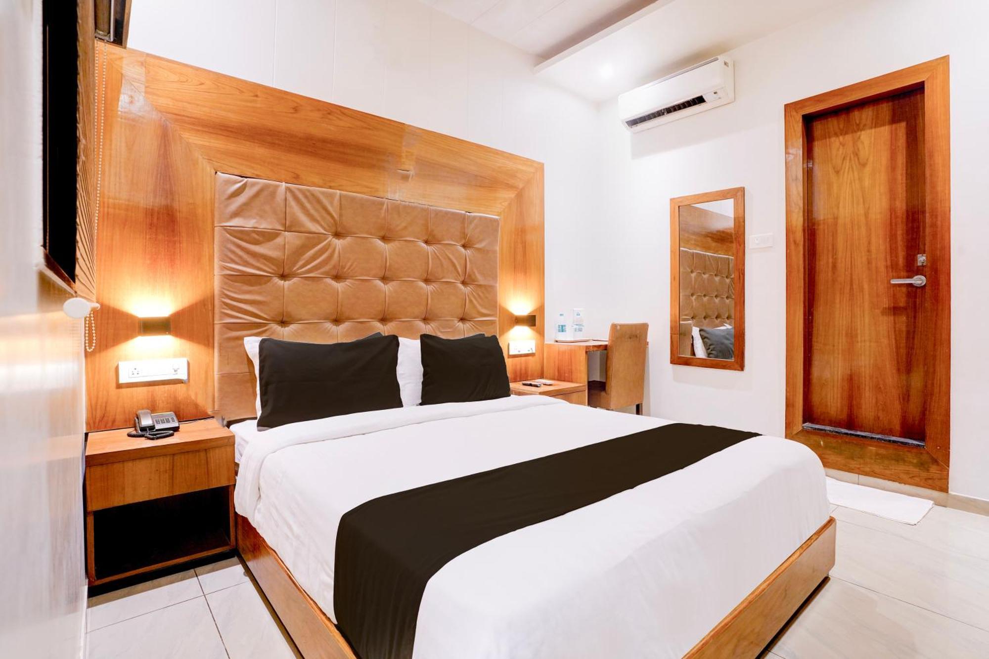 Super Townhouse Oak Times Square Le Western Bombay Exterior foto