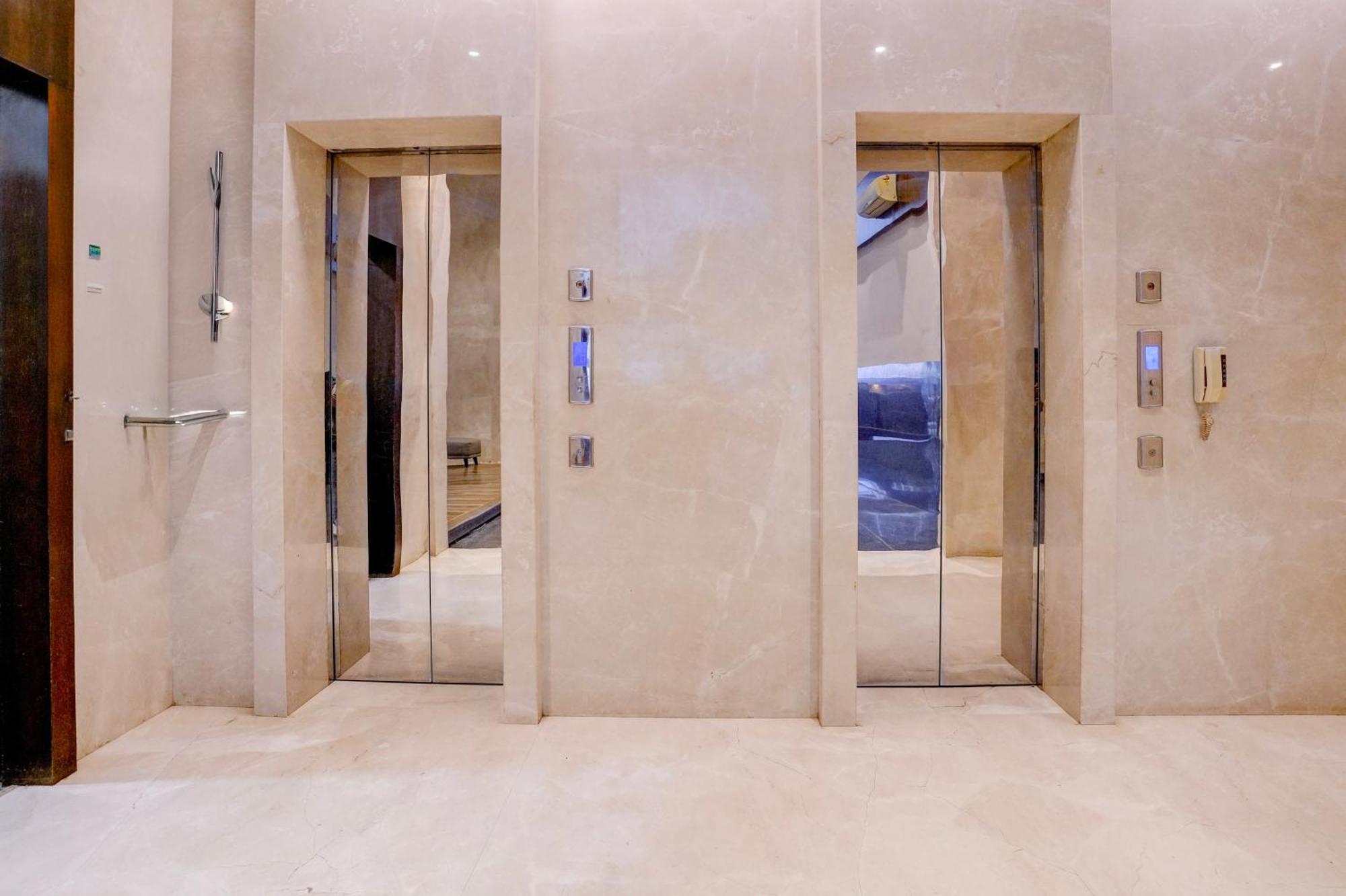 Super Townhouse Oak Times Square Le Western Bombay Exterior foto