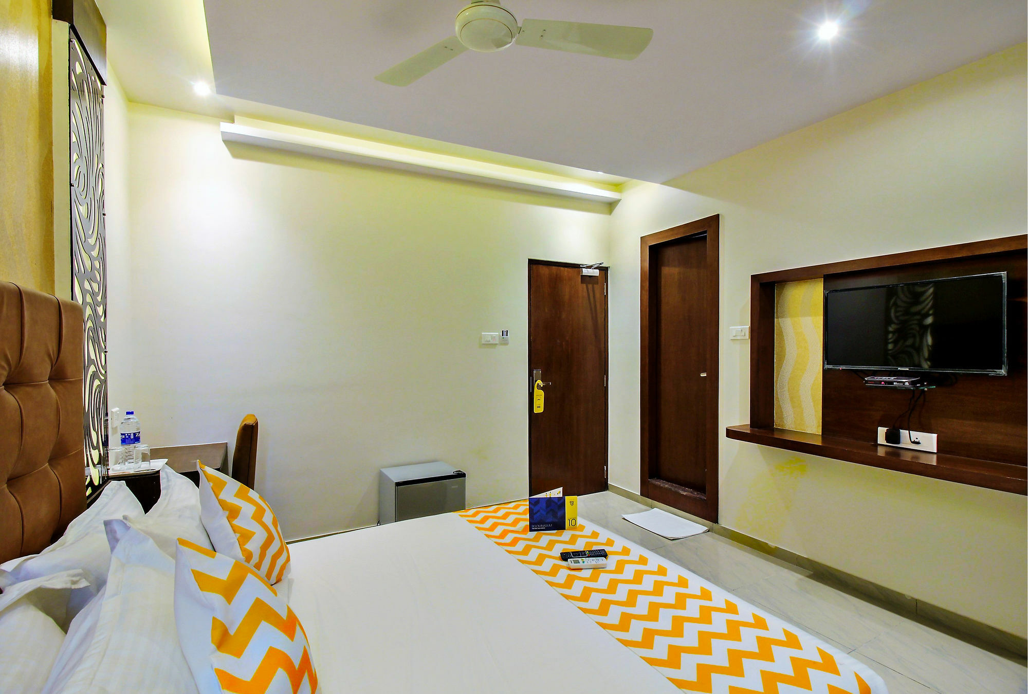 Super Townhouse Oak Times Square Le Western Bombay Exterior foto