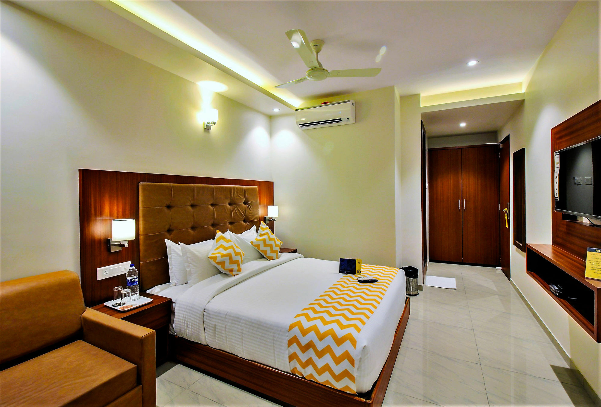 Super Townhouse Oak Times Square Le Western Bombay Exterior foto