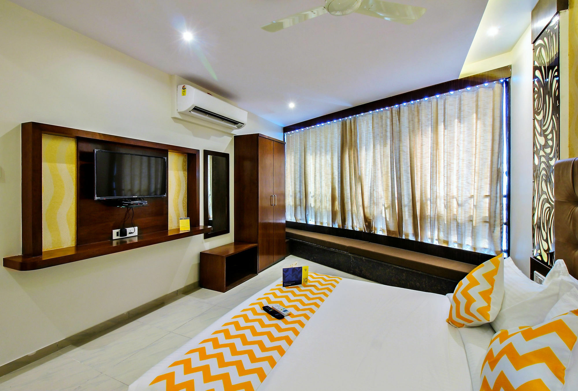 Super Townhouse Oak Times Square Le Western Bombay Exterior foto